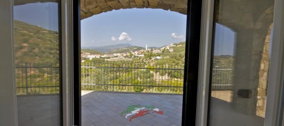 3 bedrooms Villa in Santo Stefano al Mare, Italy No. 63874 5