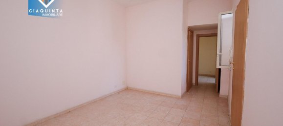 Casa de 4 habitaciónes en Palagonia, Italy No. 235508 9