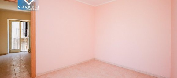 Casa de 4 habitaciónes en Palagonia, Italy No. 235508 7