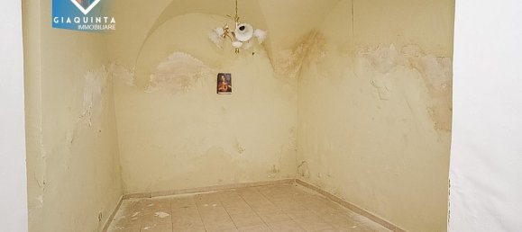 Casa de 4 habitaciónes en Palagonia, Italy No. 235508 13