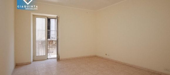 Casa de 4 habitaciónes en Palagonia, Italy No. 235508 11