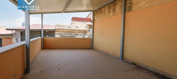 Casa de 4 habitaciónes en Palagonia, Italy No. 235508 20