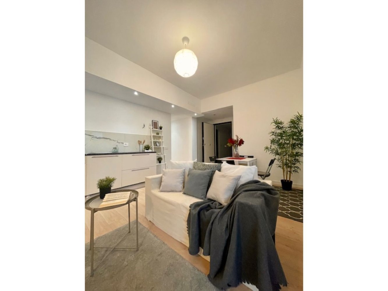 2غرفة شقة في Rome, Italy رقم 198756