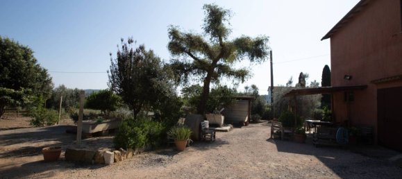 4 bedrooms House in Capalbio, Italy No. 92886 14