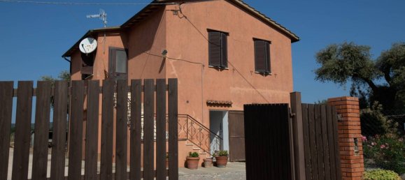 4 bedrooms House in Capalbio, Italy No. 92886 8