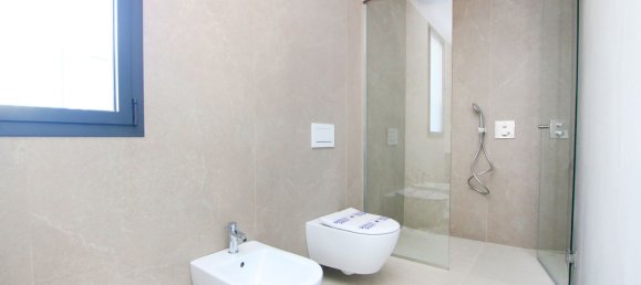 Villa de 4 dormitorios en Marbella, Spain No. 98887 14