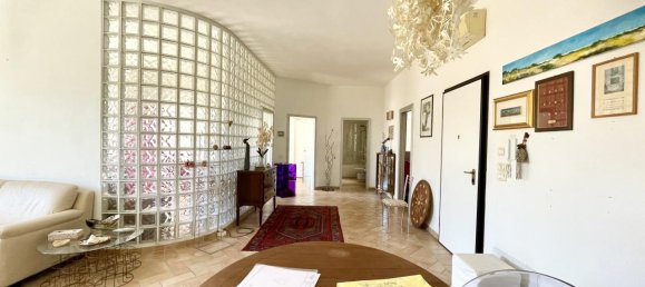 4 rooms Apartment in Grosseto, Italy No. 74091 5