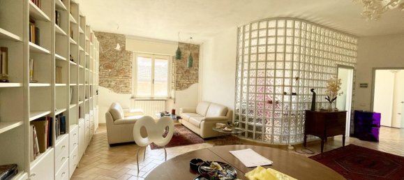 4 rooms Apartment in Grosseto, Italy No. 74091 6