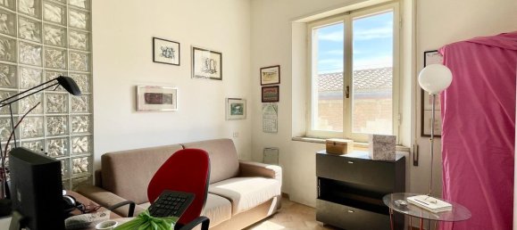 4 rooms Apartment in Grosseto, Italy No. 74091 17