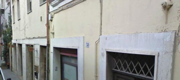 160m² Commercial property in Rieti, Italy No. 255962 3