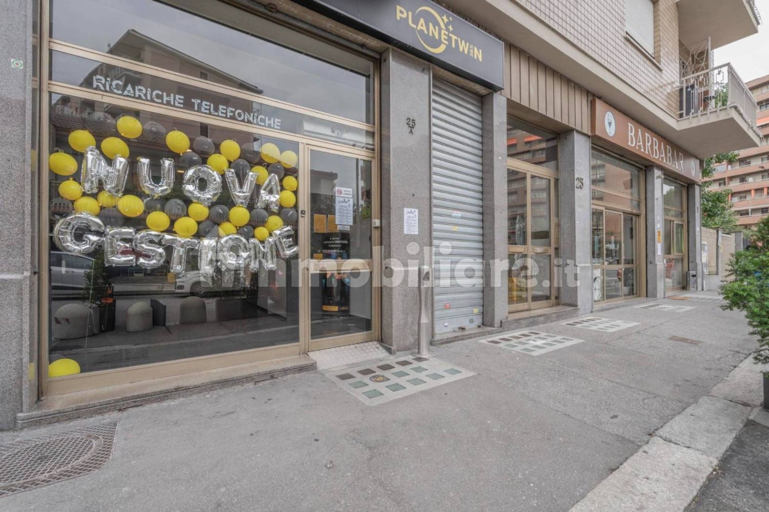 Коммерческая недвижимость с 2 комнатами в Турин, Италия № 351828