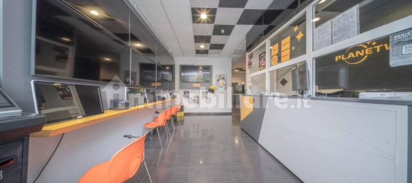 2-Zimmer Gewerbliche Immobilie in Turin, Italy, Nr. 351828 20