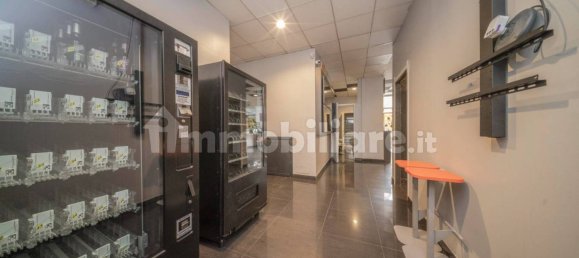 Коммерческая недвижимость с 2 комнатами в Турин, Италия № 351828 15