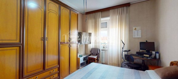 2 bedrooms Apartment in Turin, Italy No. 177019 8