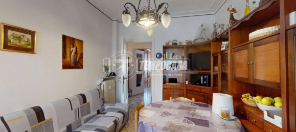2 bedrooms Apartment in Turin, Italy No. 177019 4