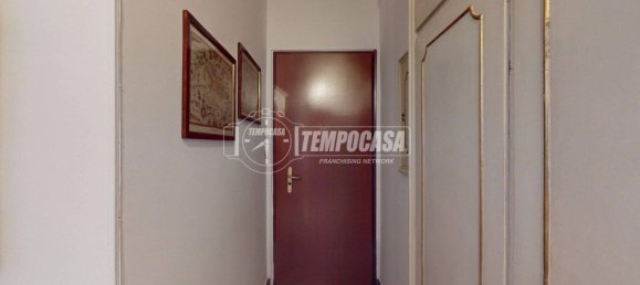 2 bedrooms Apartment in Turin, Italy No. 177019 15