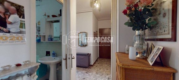 2 bedrooms Apartment in Turin, Italy No. 177019 17