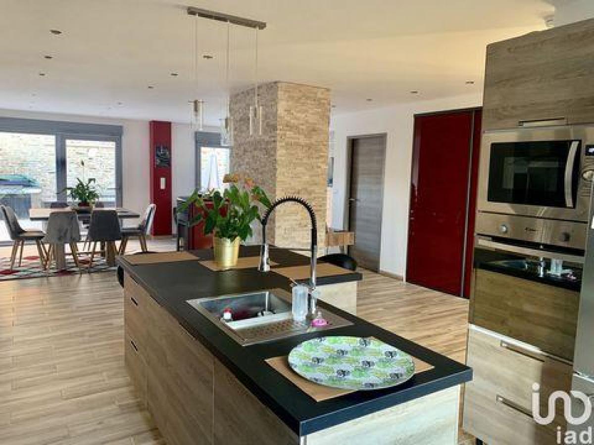 Дом с 4 спальнями в Сюипп, Франция № 30612