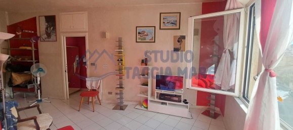 3 bedrooms Apartment in Taggia, Italy No. 330192 9