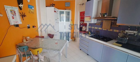 3 bedrooms Apartment in Taggia, Italy No. 330192 2
