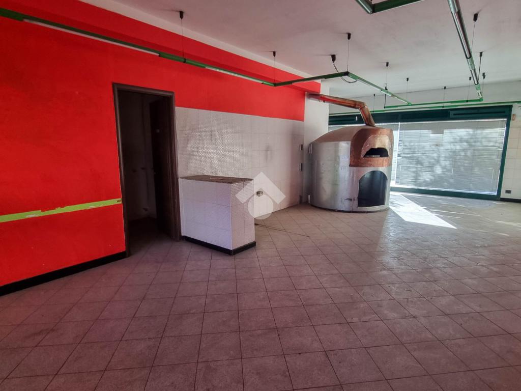 2-Zimmer Gewerbliche Immobilie in La Valletta Brianza, Italy, Nr. 73053