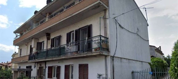 4غرفة شقة في Avezzano, Italy رقم 185429 3