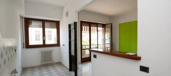 4 Schlafzimmer Wohnung in Pietra Ligure, Italy, Nr. 67833 6