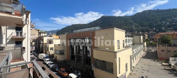 2 bedrooms Apartment in Como, Italy No. 263825 3