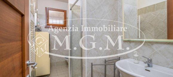 1 bedroom Apartment in Calcinaia, Italy No. 49210 18