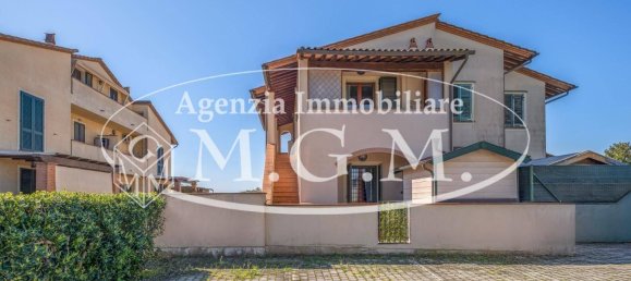 1 bedroom Apartment in Calcinaia, Italy No. 49210 23