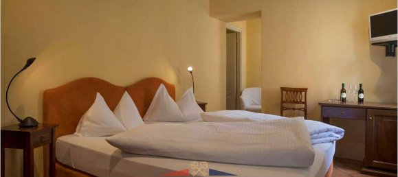 Villa de 22 dormitorios en Oggebbio, Italy No. 120194 25