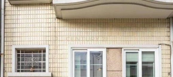 4 bedrooms Villa in Porto, Portugal No. 73343 2