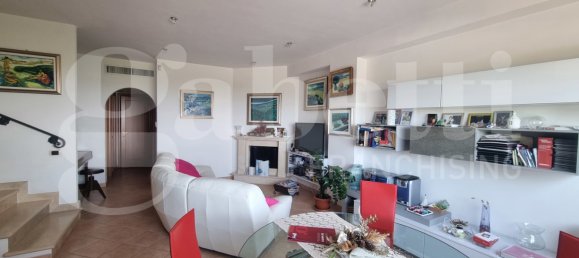 Вилла с 3 спальнями в Колонна, Италия № 344815 4