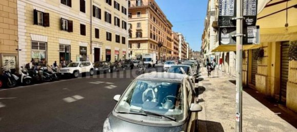 3 bedrooms Apartment in Rome, Italy No. 286435 21