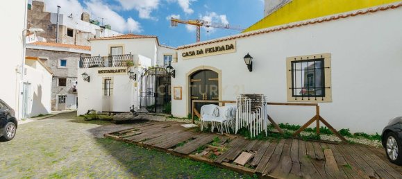 315m² Commercial property in Lisbon, Portugal No. 251711 19