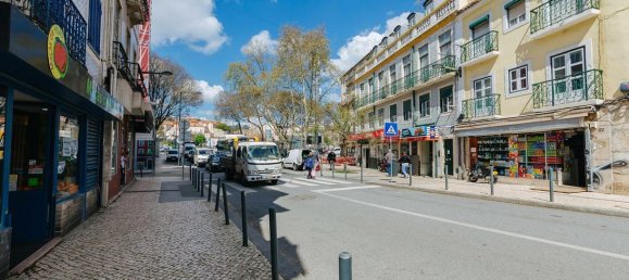 315m² Commercial property in Lisbon, Portugal No. 251711 30