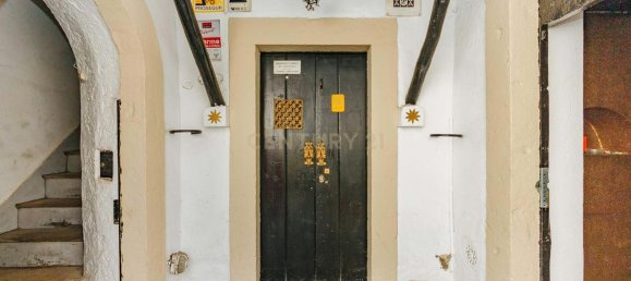 315m² Commercial property in Lisbon, Portugal No. 251711 22