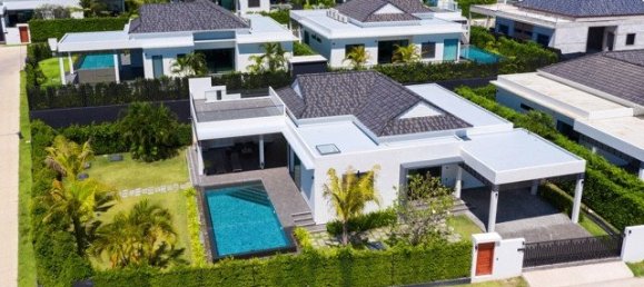 3 bedrooms House in Hua Hin, Thailand No. 58936 2