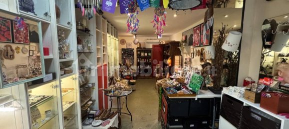 Imóvel comercial de 1 divisão em Scandicci, Italy N.º 41439 2