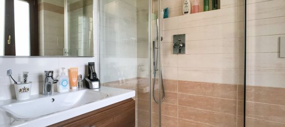 5 rooms Apartment in Rome, Italy No. 28238 33