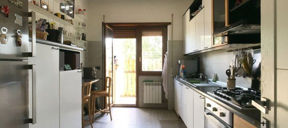 5 rooms Apartment in Rome, Italy No. 28238 21