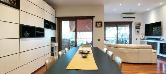 5 rooms Apartment in Rome, Italy No. 28238 9