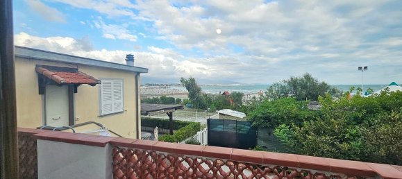 2 bedrooms Apartment in Ameglia, Italy No. 331788 5