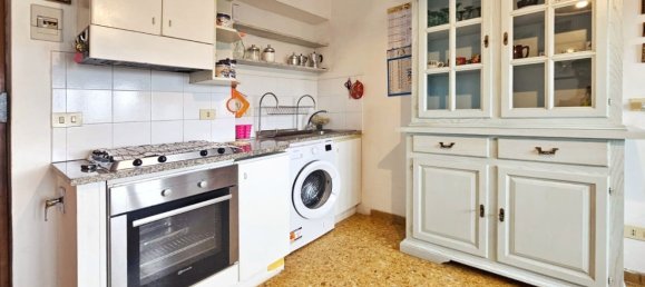 2 bedrooms Apartment in Ameglia, Italy No. 331788 10