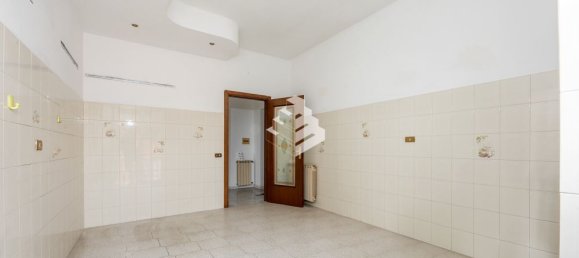 2 rooms Apartment in Rome, Italy No. 67315 4