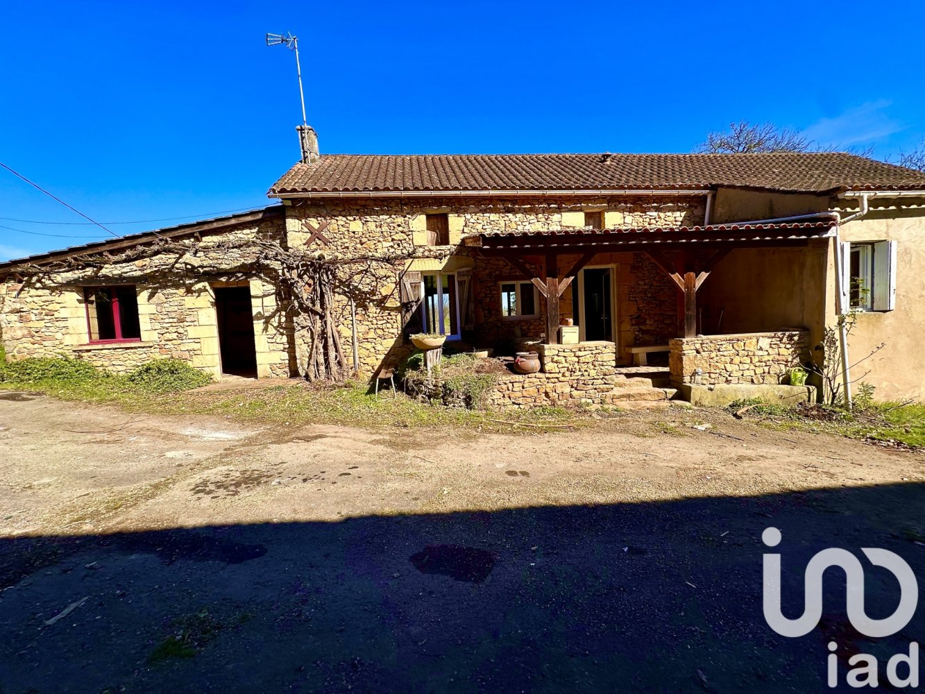 5 rooms House in Dordogne, France No. 97629