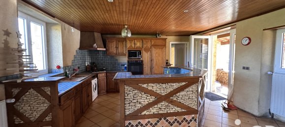 5 rooms House in Dordogne, France No. 97629 7