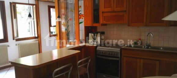 4 bedrooms House in Udine, Italy No. 286430 7