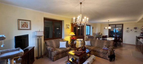 12غرفة منزل في Tolentino, Italy رقم 10849 9