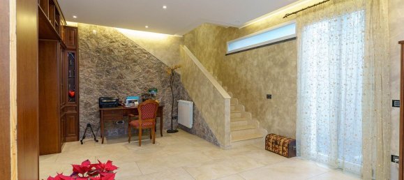 14-Zimmer Villa in Mascalucia, Italy, Nr. 112518 13